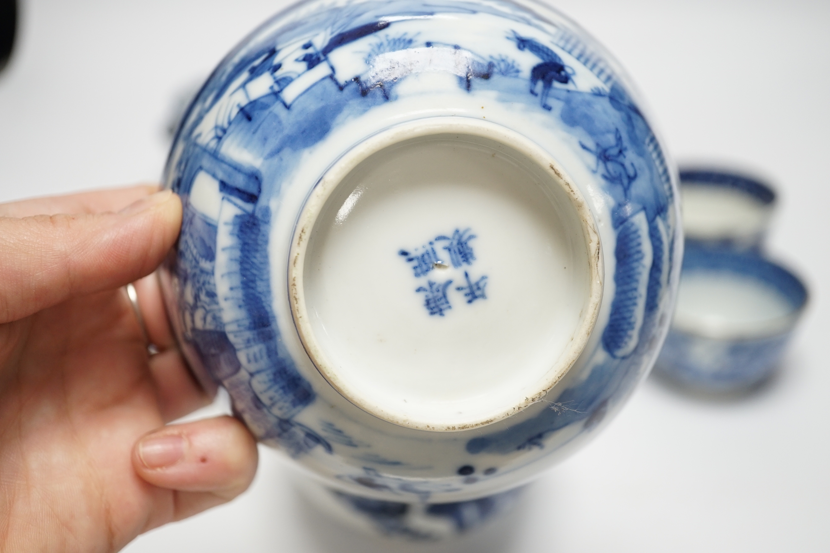 A group of Chinese blue and white tea bowls etc, 19th century and later (12)